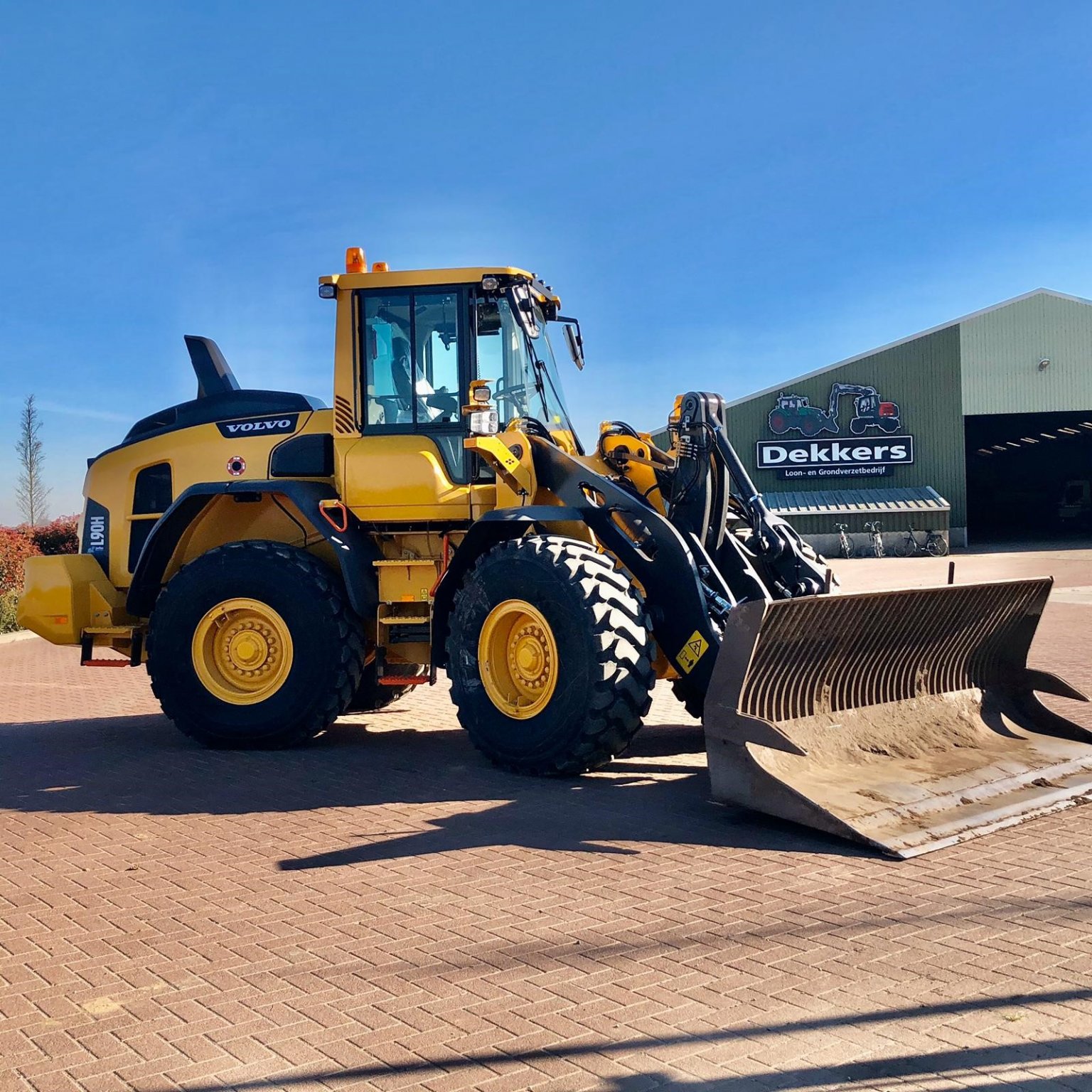 Nieuwe aanwinst Volvo L90 H Dekkers Maasbommel Grondverzet