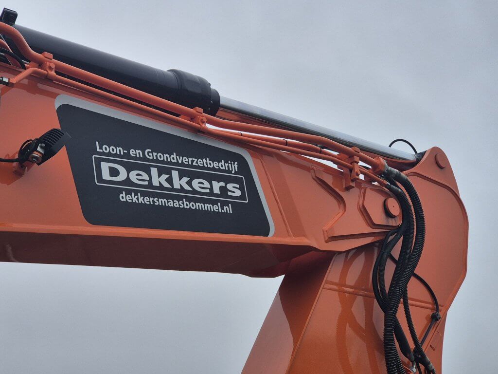 Loon- en Grondverzetbedrijf Dekkers BV.